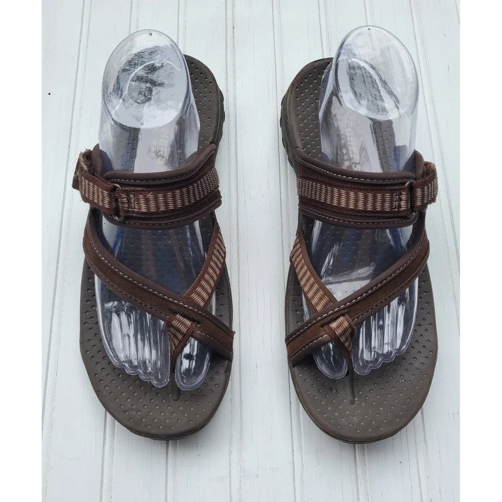 Skechers Reggae Brown Strappy Toe Loop Sandals Womens Size 9 Hiking Slides